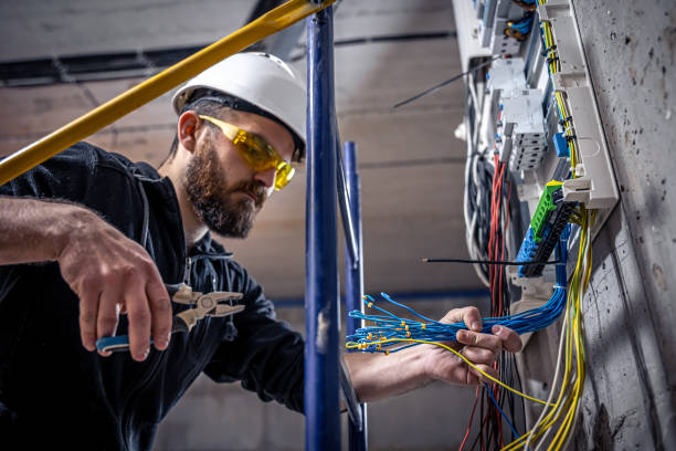 Best Affordable Emergency Electrician  in Hokes Bluff, AL